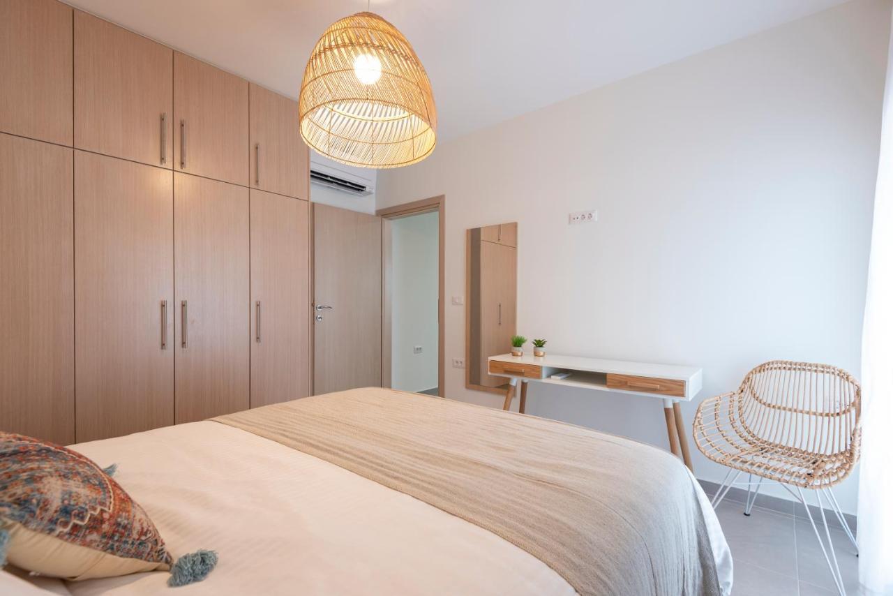 Apartment Sea And Luxurious *